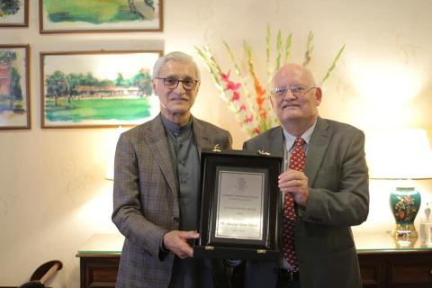 Jahangir Tareen has been honored with the Alumni Service Award by Forman Christian College University